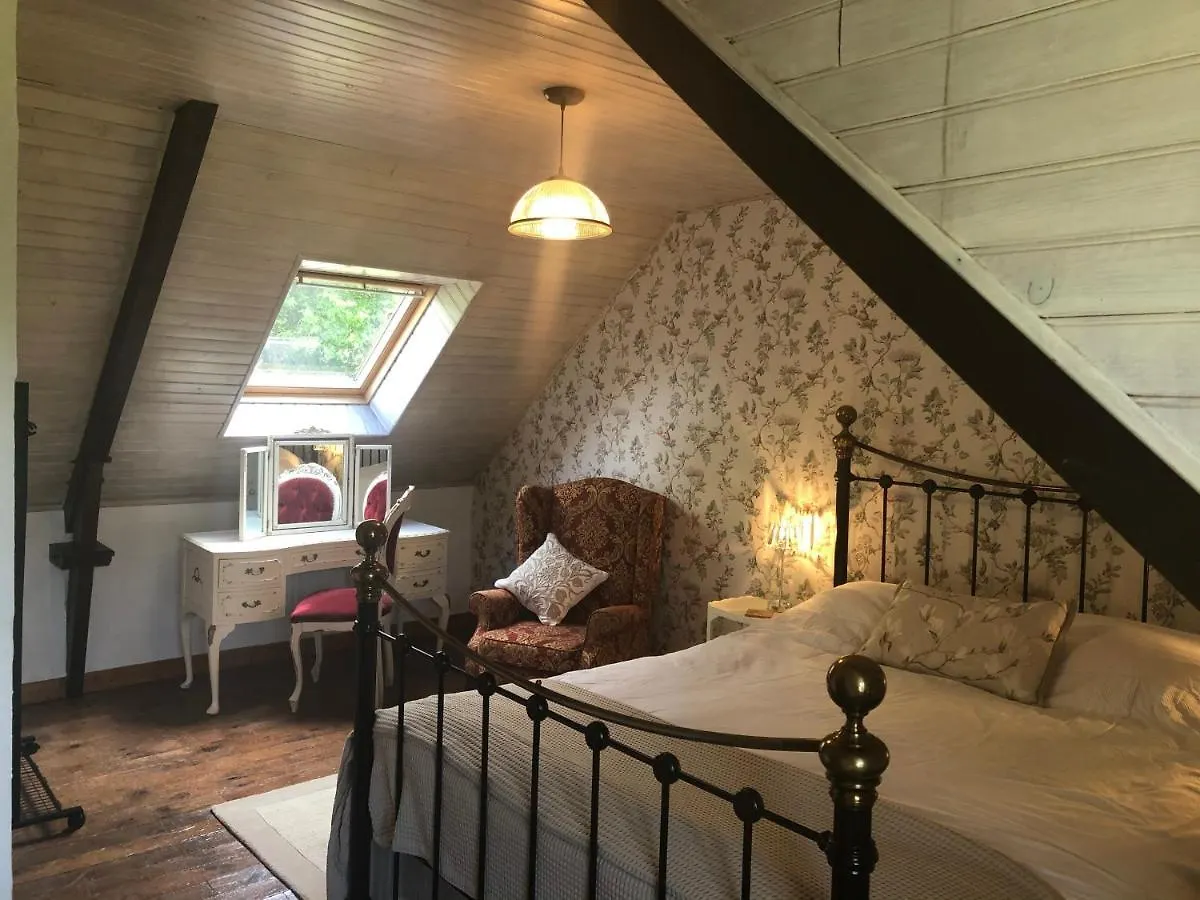Bed and Breakfast Minguen Glomel Frühstückspension